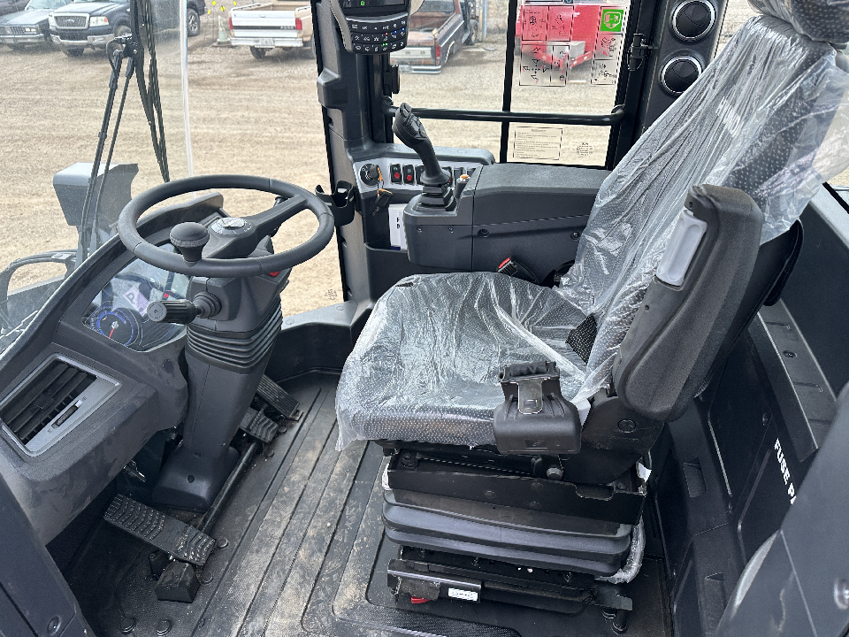 Hyundai HL955AXT 2025