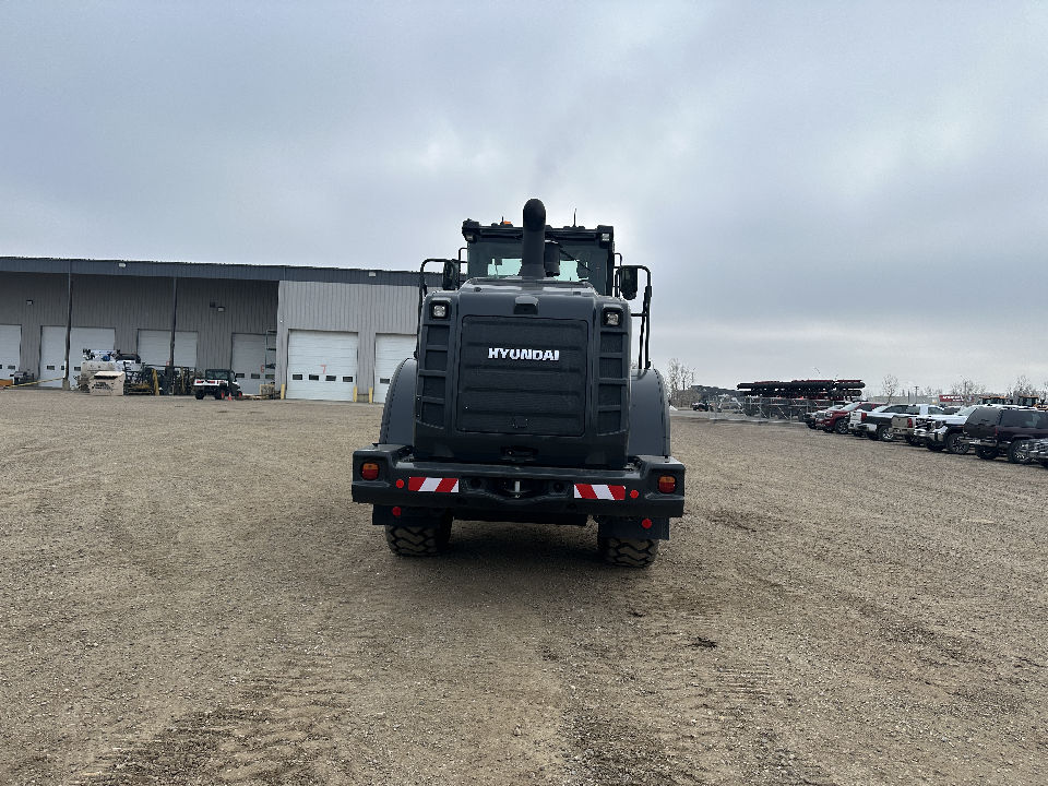 Hyundai HL955AXT 2025