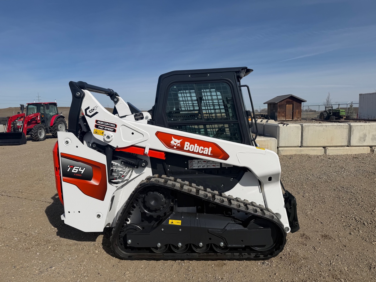 Bobcat T64 2025
