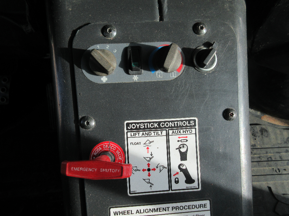 Used Compact 5600 2006