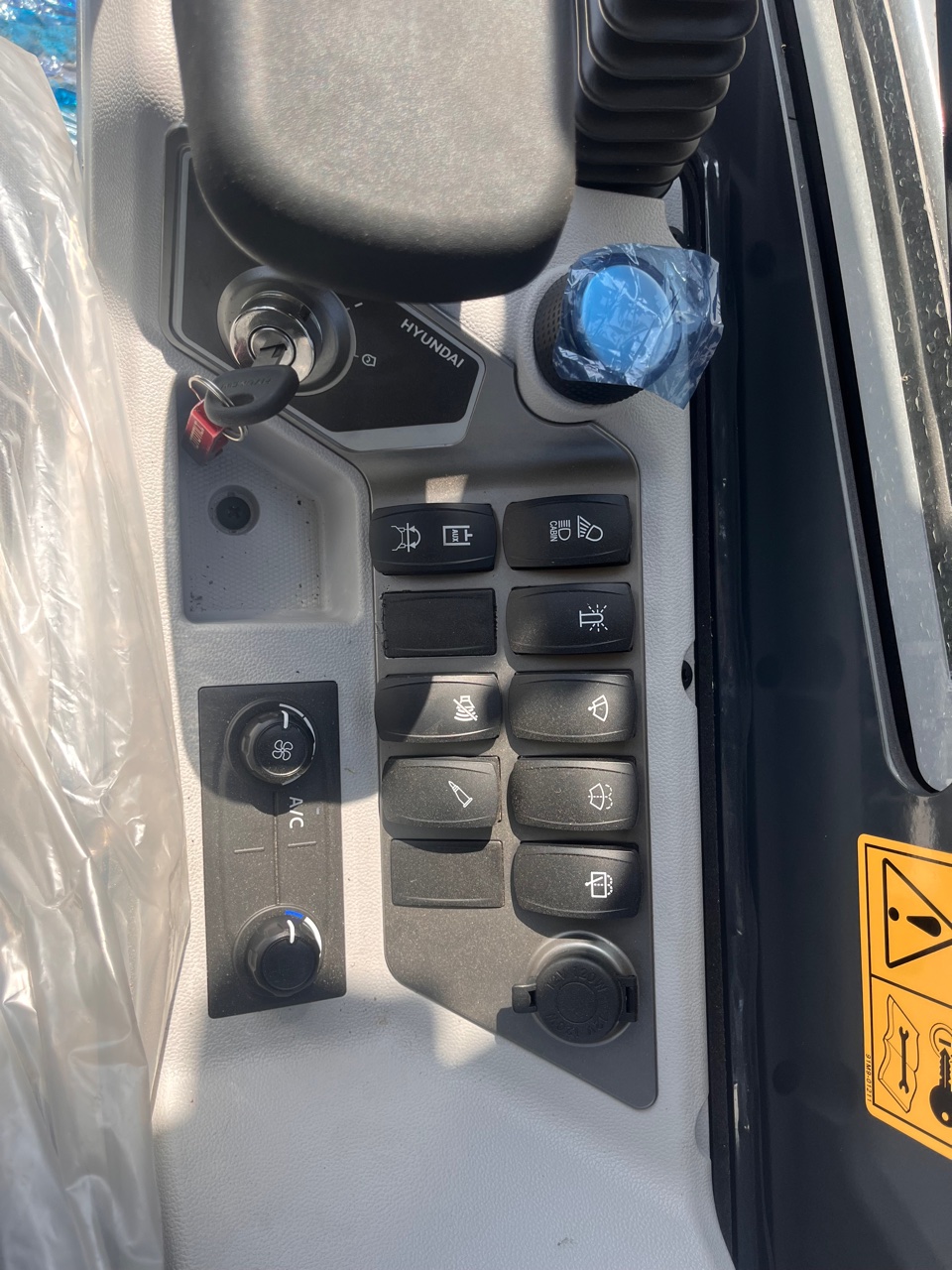 Hyundai HX35AZ 2026