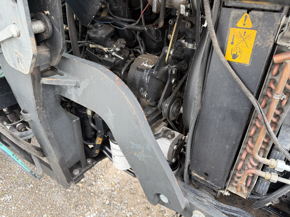 Used AG Equip TL100 2002