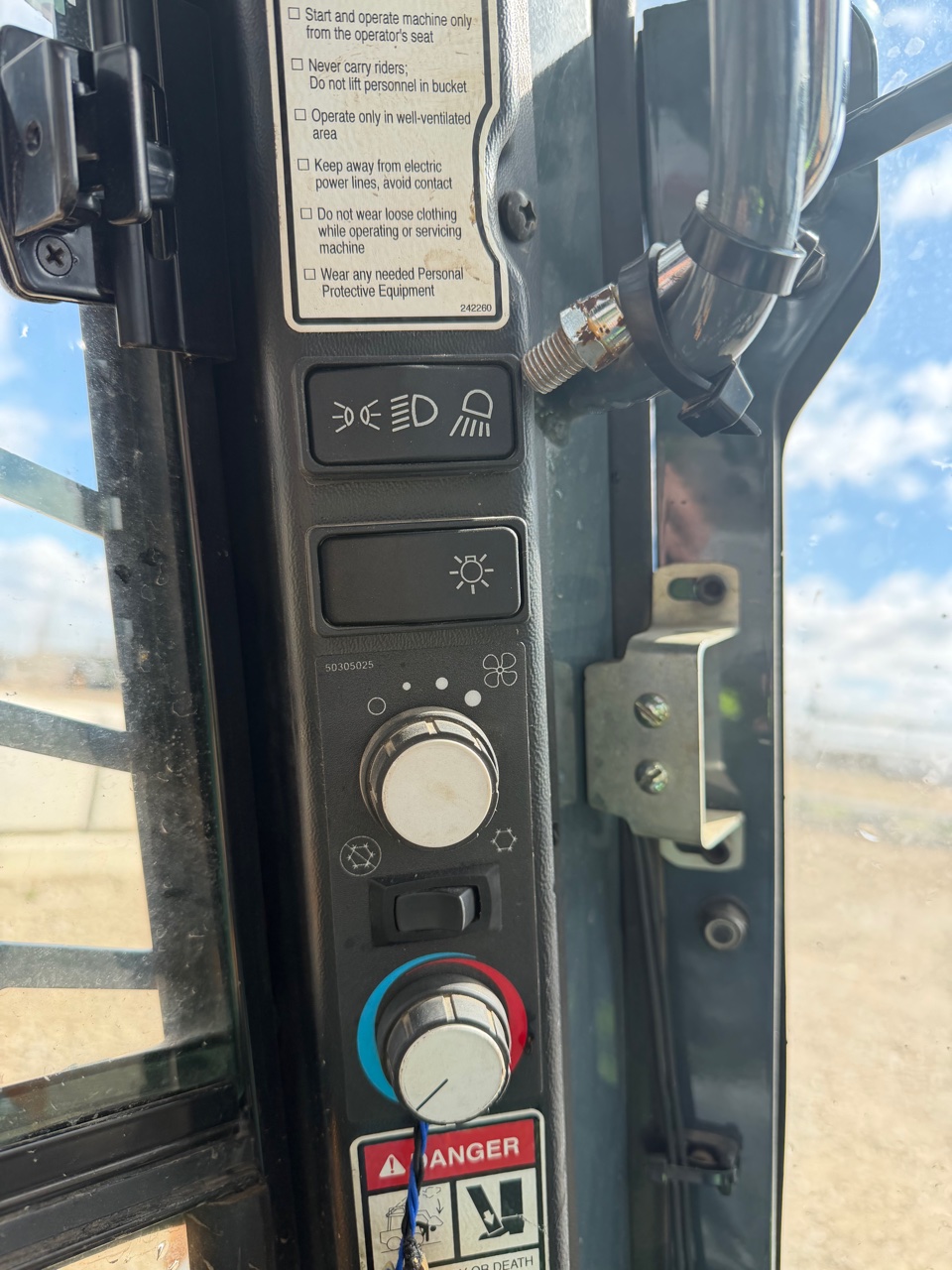 Used CE 1900R 2015
