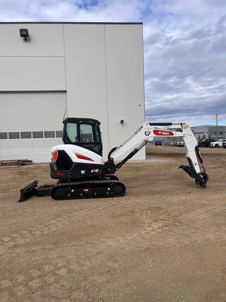 Bobcat E48 2025