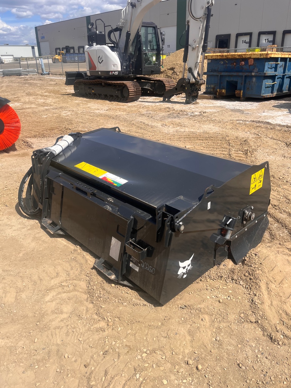 Bobcat Attach 72″ Bucket Sweeper 2024