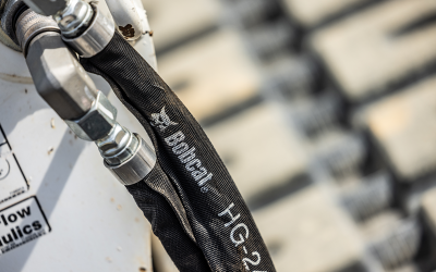 Bobcat S650 Hydraulic Fluid & Filter Service Guide